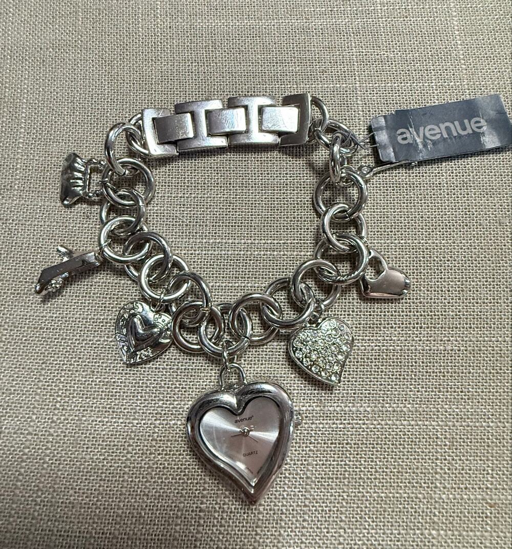 Avenue Heart Charm Bracelet Watch Silver Tone NWT New Battery